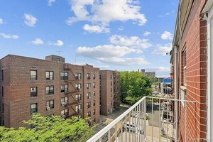 Queens Prime Investment Opportunity !