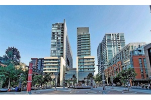 One Of The Best 2 Bed 2 Bath Suites At Edge On The Triangle Park, Nested In Desirable Queen West.