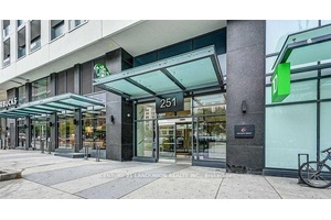 Amazing Modern Style Open Concept 1 Bedroom And 1 Washroom South Facing Unit.