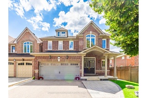 Bright amp ; Spacious 4 Bedrooms Detached House In High Demand amp ; Quiet Neighborhood, Min To Hwy404, Shopping amp ; Restaurant.