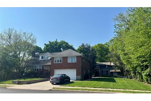 Beautiful Expanded Split on Huge lot