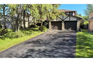 House is Virtually Staged This 5 Bedroom Home has a resort like setting with south rear yard, inground pool and gate access to greenspace ravine and the don river bike ...
