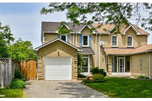 Fabulous South Ajax 3 Bedroom Semi Detached in Premium Location.