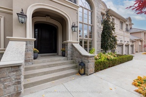 Welcome to a truly spectacular grand estate in one of King City's most prestigious neighborhoods !