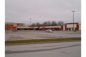 Great retail office service opportunity in Trenton Town Centre close to the expanding CFB Trenton Air Base.