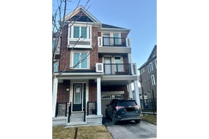 Luxury Freehold Townhome Located In The High Demand Markham Neighborhood.