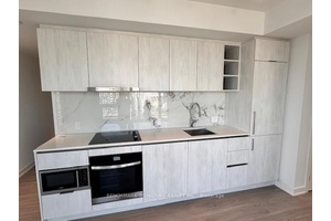 Welcome to 8 Wellesley St W A brand new, never lived in luxury condo in the heart of downtown Toronto.