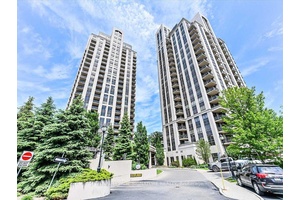Welcome to unit 1509 in the prestigious Rosewood Condominiums 611 interior sq ft 117 sq ft balcony 728 total sq ft Comes with parking and locker Large open Balcony Great ...
