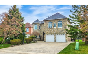 Gracefully situated on an exclusive and tranquil quiet street, this amazing estate showcases over 5, 000 sf refined living space, offering 5 generously sized bedrooms, 7 luxurious bathrooms, and 6 ...