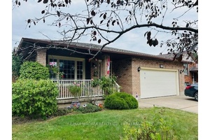 Popular quiet area of Chjppawa within walking distance to the Niagara River Parkway trails, public and catholic schools, city parks, churches, Chippawa boat club, public boat ramp, and grocery store.