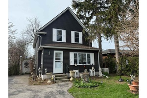 Charming Updated 1. 5 Storey Home in Fort Erie.