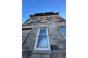 FANTASTIC OPPORTUNITY FOR NEW OWNER RENOVATOR, DEVELOPER, INVESTMENT, DREAM HOME, BUSINESS OWNER IN DOWNTOWN CORE.