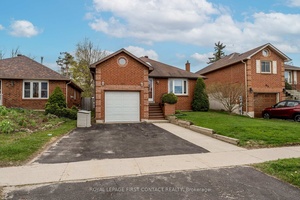 Excellent North West Area Of Barrie, All Brick Raised Bungalow With Separate Entrance To Basement In Law Suite, Potential For Extra Income Or Extended Family, 2 Walkouts To Covered Deck ...