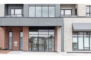 Gorgeous ground floor Mattamy built apartment with thousands spent on upgrades and located in the sought after community of Preserve.