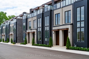 Welcome to Vineyard Square, an exclusive collection of executive townhomes in historic St.