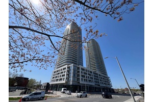 Enjoy stunning, unobstructed views from this high floor unit featuring 9 ft ceilings and floor to ceiling windows that flood the space with natural light.