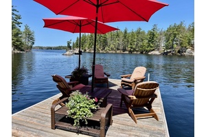 New Price. Enjoy the undeniable beauty of the Fall colour Season in Muskoka at this fabulous, hidden gem spot on Beautiful Kahshe Lake.