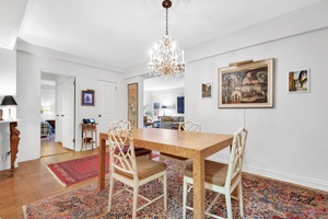 Both comfort and elegance are apparent in this enormous 1 bed 1.