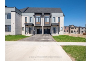 Luxurious 1 Year Old End Unit Townhome Over 2, 795 Sq Ft 4 1 Beds 5 Bath Stunning end unit in a prime Oakville location, facing a future park.