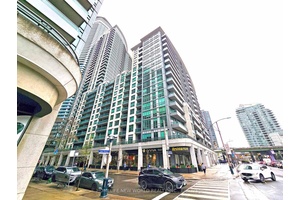 Luxurious Urban Living close by CN Tower, Rogers Centre and Scotiabank Arena where all the action is !