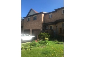 Welcome to 92 Loggers Run A Comfortable, Move In Ready Condo Townhouse in a Family Friendly Community !