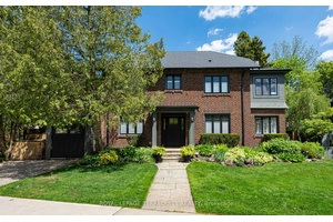 Welcome to 59 Baby Point Road, a beautifully appointed amp ; fully renovated residence, perfectly situated in the sought after community of Baby Point.