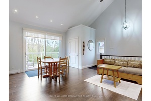 Exceptional living on approximately 1 2 acre lot backing onto Protected Phillips Lake, in the center of York Region !
