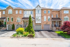 Welcome To This Beautifully Maintained 3 bedroom Townhouse, Nestled In A Quiet, Well Managed Complex In The Highly Sought After Streetsville Neighbourhood.