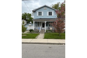 Fantastic Home in Westdale Community Close to Nature trails, Parks, Hospital, Shopping, Mcmaster and restaurants etc.