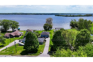 Welcome to 52 Main St In Deseronto.