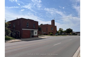 Affordable 8 Plex Investment with Upside Potential Dundas amp ; Oakland !
