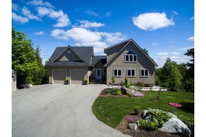 Private Country Retreat. Escape to your own private 4.