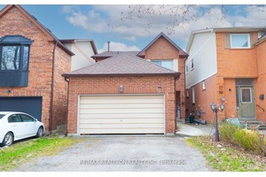 Always in demand North Meadow Cres with Avery large back yard and steps to Parks, Schools, Community Center and Synogogues.