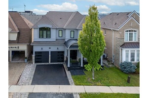 Welcome to your dream home in Oakville, where luxury meets convenience !