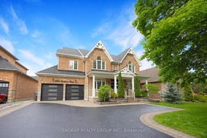 Welcome to this stunning detached home in the prestigious Credit Valley community of Brampton.