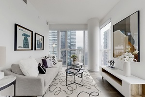 lt ; gt ; Stunning Corner Unit with Incredible S W Sunset View Of Downtown amp ; The Lake Spacious Living Dining Space With Floor to Ceiling Windows Provide An ...
