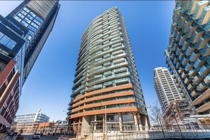 Stunning South Facing Studio with Water Views in Liberty Village !
