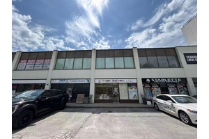Prime Scarborough Location Surrounded By Densely Populated Neighbourhood.