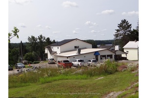 Opportunity for significant price reduction to 395, 000 if upper unit tenant remains per existing agreement Ask for Details.