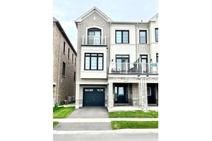 Introducing a 2 year new Great Gulf build Absolutely freehold townhome, offering a perfect blend of modern design and convenience.