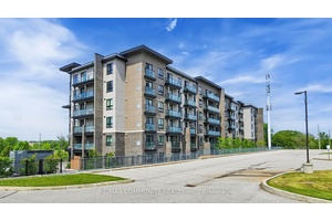 Welcome To This Contemporary Bright Spacious Condo Unit At Canvas On The Rouge Surrounded With Greenspace, Trails amp ; A Pond.