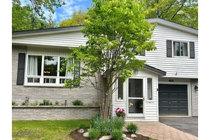 Welcome to your own piece of Muskoka.