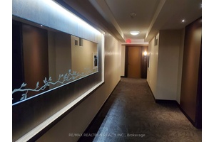 Luxurious River Park At Uptown Markham, 1 Bedroom Den Unit, Bright amp ; Spacious, Kitchen Granite Countertop, Wood Floors.