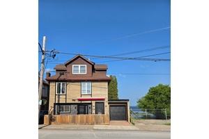 Beautiful home sitting on the western shore of Upper Rideau Lake !