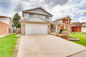 Welcome to this beautifully renovated, move in ready gem in the highly desirable Western Hill neighbourhood.