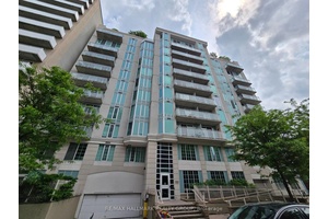 Located in the heart of Ottawa, this bright and spacious 1 bedroom, 1 bathroom condo offers 630 sq ft of well designed living space.