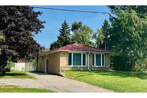 Beautifully Updated 3 2 Bedroom Bungalow in Prime Newmarket Location !