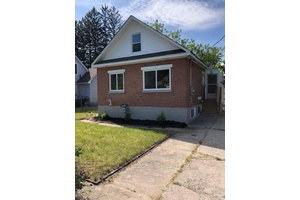 Investors ! ! ! Fabulous Opportunity To Own Your Own Investment Property !