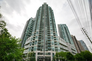 Large, Modernized 2 Bedroom Corner Unit With Spacious Open Concept Living Room amp ; Kitchen.