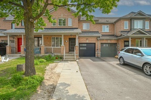 Spacious 3 1 Bedroom Brick Townhouse In Sought After Woodland Hill.
